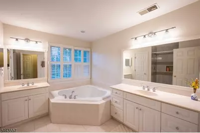 7 Stone Mountain Ct, Montgomery Township, NJ 08558 - Photo 19