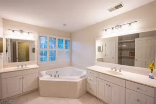 7 Stone Mountain Ct, Montgomery Township, NJ 08558 - Photo 19
