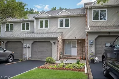 18 Guilford Ct, Parsippany, NJ 07950 - Photo 3