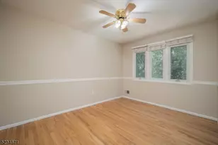 18 Guilford Ct, Parsippany, NJ 07950 - Photo 13