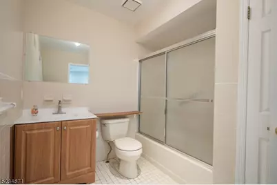 18 Guilford Ct, Parsippany, NJ 07950 - Photo 25