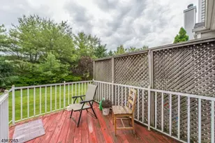 30 Emily Pl, Parsippany, NJ 07054 - Photo 23