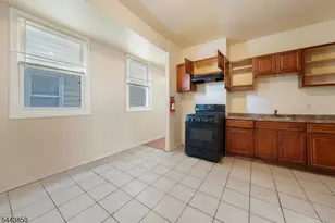 46 Seymour Ave, Newark, NJ 07108 - Photo 11