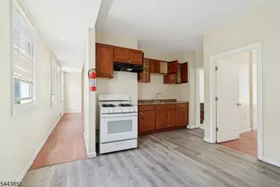 46 Seymour Ave, Newark, NJ 07108 - Photo 15