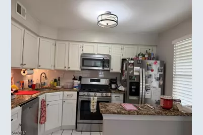 2209 Vroom Dr, Bridgewater, NJ 08807 - Photo 9