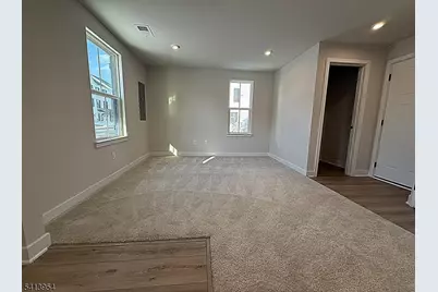 106 E Stiger St, Hackettstown, NJ 07840 - Photo 15