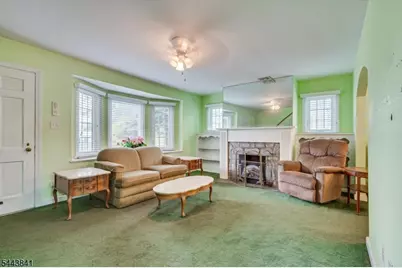 289 Hazel Pl, Union Township, NJ 07083 - Photo 5