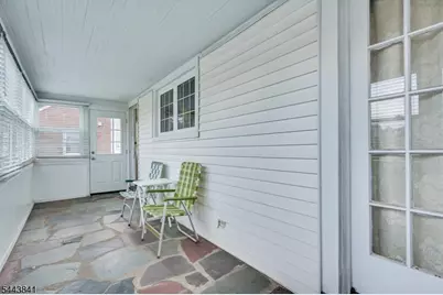 289 Hazel Pl, Union Township, NJ 07083 - Photo 13