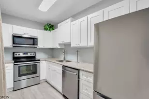 96D White Str, Eatontown, NJ 07724 - Photo 3