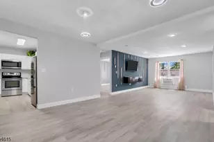 96D White Str, Eatontown, NJ 07724 - Photo 7