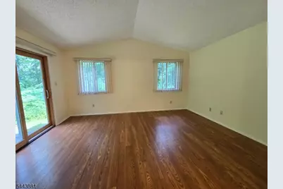 71 Drake Ln, Roxbury Township, NJ 07852 - Photo 9