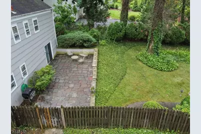 55 Tanglewood Dr, Summit, NJ 07901 - Photo 29