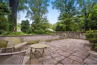 55 Tanglewood Dr, Summit, NJ 07901 - Photo 25
