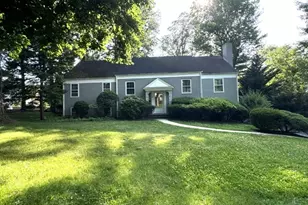 55 Tanglewood Dr, Summit, NJ 07901 - Photo 1