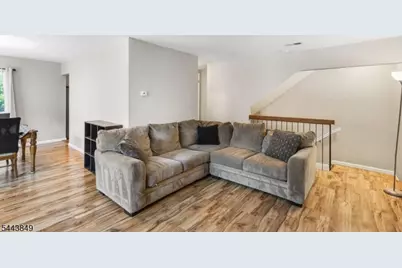 5 Garden Ct, Roxbury Township, NJ 07876 - Photo 3