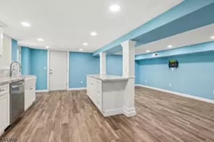 50 Lincoln Pl, Waldwick, NJ 07463 - Photo 25