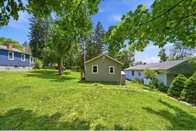 82 Fairview Dr, West Milford, NJ 07421 - Photo 25