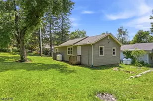 82 Fairview Dr., West Milford, NJ 07421 - Photo 23