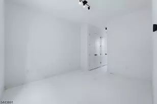 199 N Park St, East Orange, NJ 07017 - Photo 17