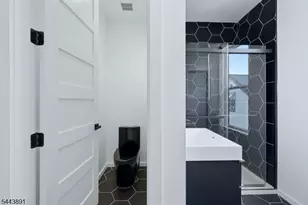 199 N Park St, East Orange, NJ 07017 - Photo 35