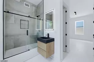 199 N Park St, East Orange, NJ 07017 - Photo 19