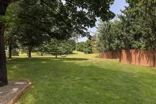 102 Mitchell Close, Hillsborough Township, NJ 08844 - Photo 3