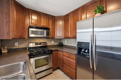 408 Donato Cir #408, Scotch Plains Township, NJ 07076 - Photo 19