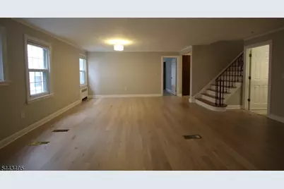 22 Sunset Dr, Millburn, NJ 07041 - Photo 3