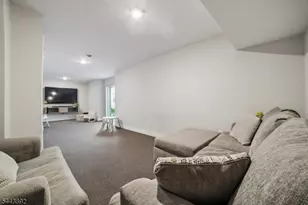 90 Sowers Dr, Mount Olive, NJ 07840 - Photo 23