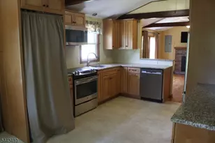 12 Clover Ln, Vernon, NJ 07418 - Photo 7