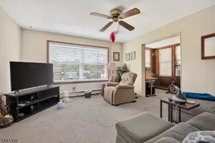 6 Crestwood Ct, Lincoln Park, NJ 07035 - Photo 3