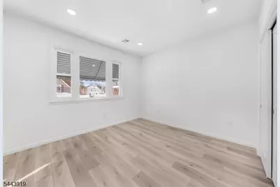 811 Jackson Ave, Linden, NJ 07036 - Photo 11