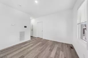 811 Jackson Ave, Linden, NJ 07036 - Photo 5