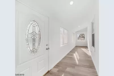 811 Jackson Ave, Linden, NJ 07036 - Photo 3