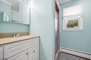 52 Roxbury Dr, Roxbury Township, NJ 07847 - Photo 19