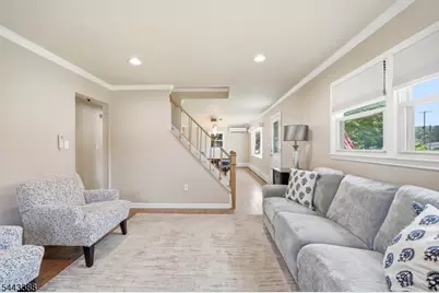 52 Roxbury Dr, Roxbury Township, NJ 07847 - Photo 3