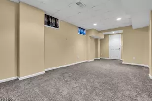 67 Nostrand Rd, Hillsborough Township, NJ 08844 - Photo 37