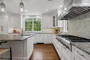 125 Stewart Rd, Millburn Twp., NJ 07078 - Photo 15