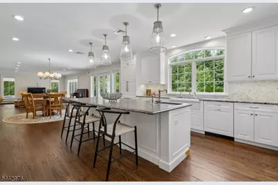 125 Stewart Rd, Millburn Twp., NJ 07078 - Photo 19
