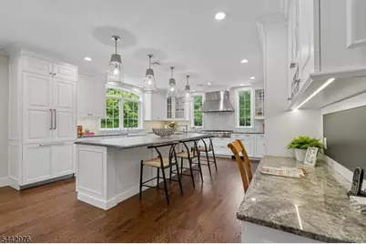 125 Stewart Rd, Millburn Twp., NJ 07078 - Photo 13
