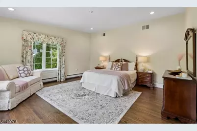 125 Stewart Rd, Millburn Twp., NJ 07078 - Photo 25