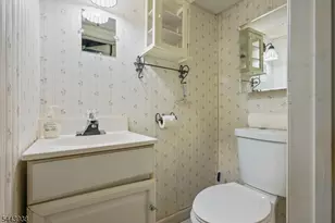 57 Ivanhoe Ter, Bloomfield, NJ 07003 - Photo 29
