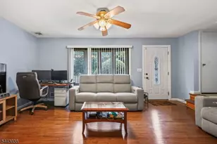 57 Ivanhoe Ter, Bloomfield, NJ 07003 - Photo 5