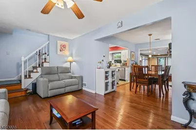 57 Ivanhoe Ter, Bloomfield, NJ 07003 - Photo 7