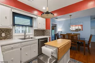 57 Ivanhoe Ter, Bloomfield, NJ 07003 - Photo 11