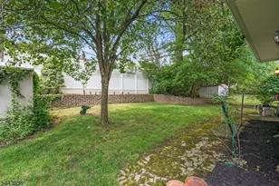57 Ivanhoe Ter, Bloomfield, NJ 07003 - Photo 35
