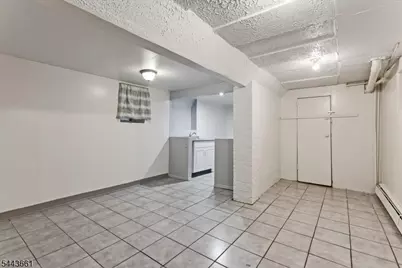 86 Clendenny Ave, Jersey City, NJ 07304 - Photo 13