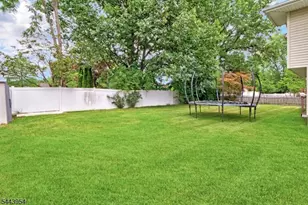 10 Avon Dr, Madison, NJ 07940 - Photo 21