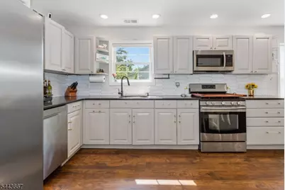 21 Louis Ave, West Milford, NJ 07480 - Photo 5
