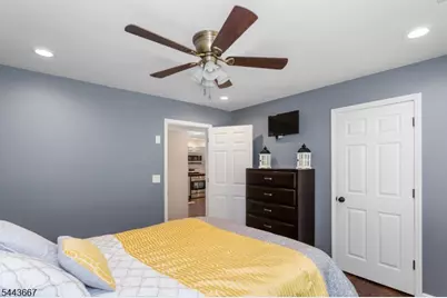 21 Louis Ave, West Milford, NJ 07480 - Photo 13